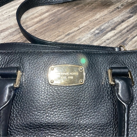 Michael Kors pebble leather Black Satchel handbag shoulder bag - Picture 7 of 16